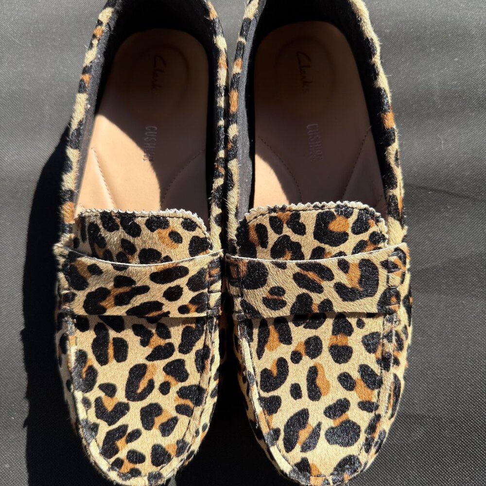 Clarks C Moccasin Womens Loafer Leopard Print Pony Hair, Size 9.5